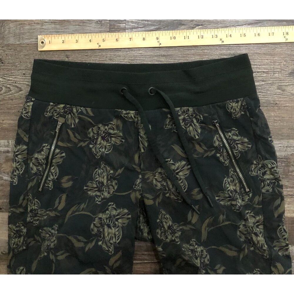 Athleta Trekkie North Printed Jogger Terra Firma Olive Size 12P Drawstring Pocke - Picture 4 of 5